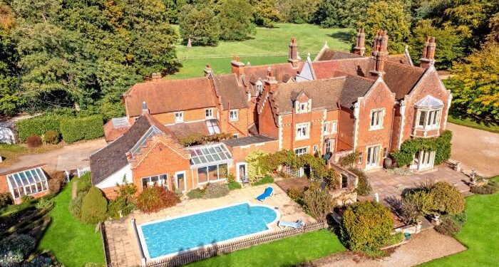 Inside the stunning £2.5m mansion on sale for the first time in five ...