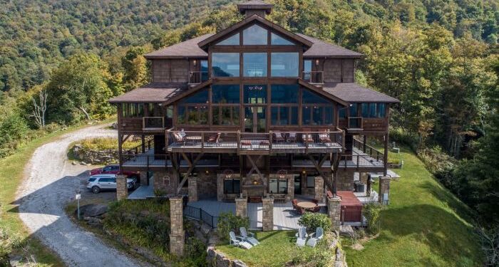 Majestic mansion just off the Appalachian Trail asks $6M - Curbed